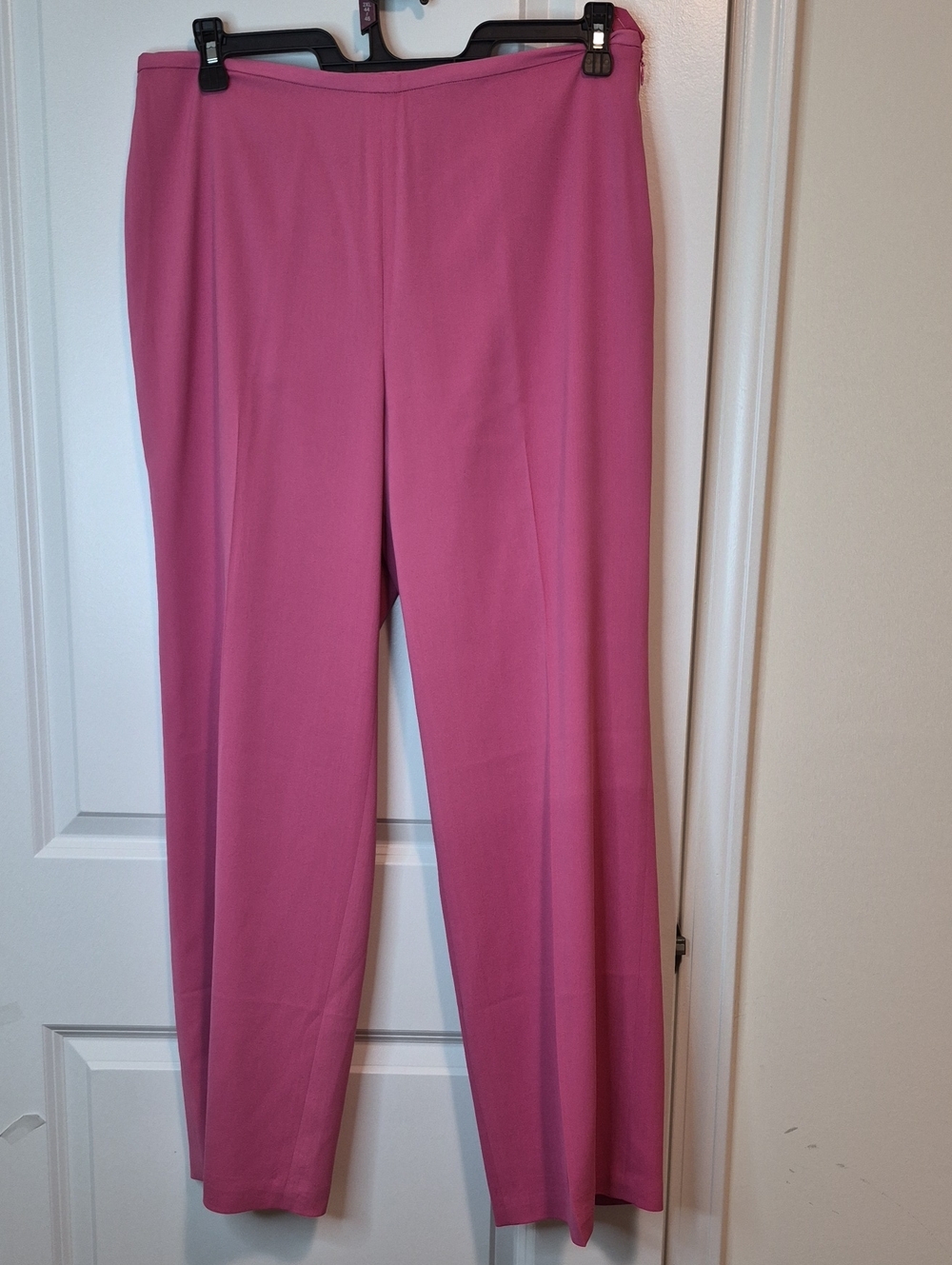 Doncaster Women's Fuchsia Pull-On Straight Trousers Size 14P Silk/Lycra